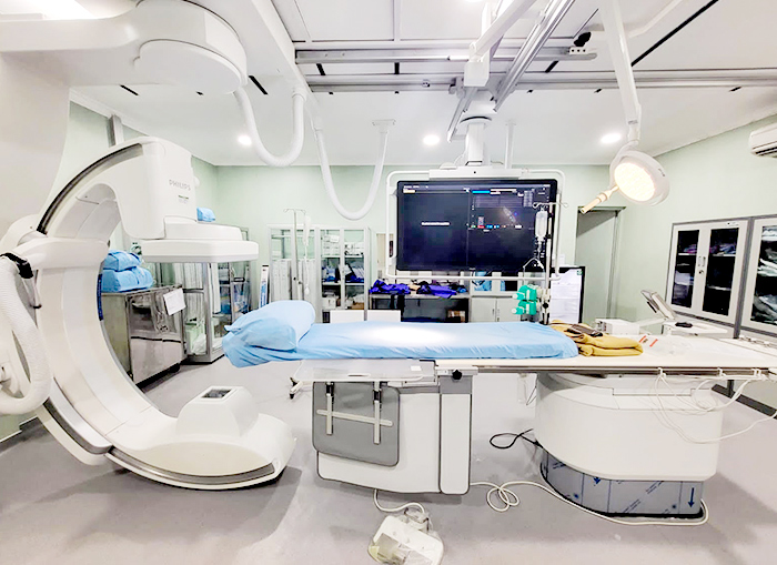 Abelly suministra base de aluminio mediante soldadura manual y mecanizado CNC para DSA Cathlab.